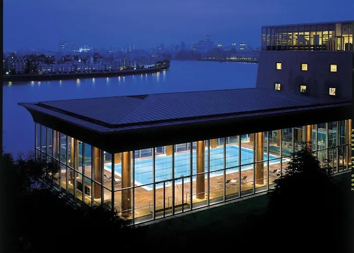 Canary Riverside Plaza Hotel Londra